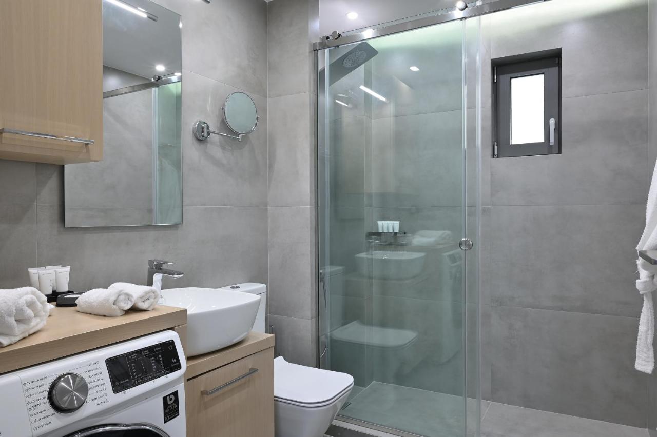 The Lop Holidays Luxury * Athens