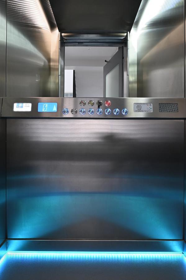 The Lop Holidays Luxury Apartment