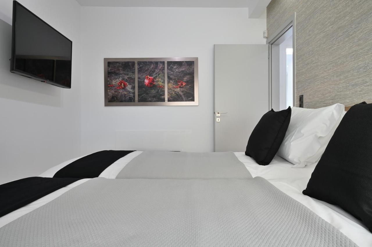 The Lop Holidays Luxury * Athens
